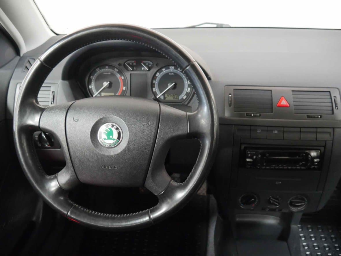 2005 Škoda FABIA - 11