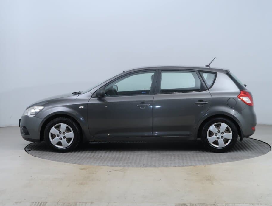 2010 Kia CEE'D - 4