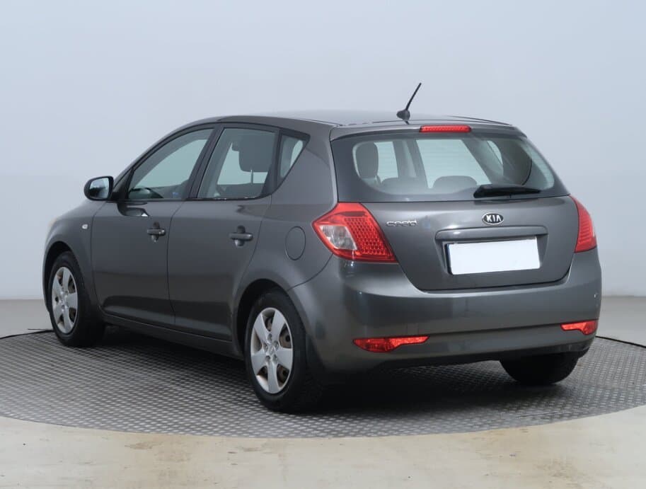 2010 Kia CEE'D - 5
