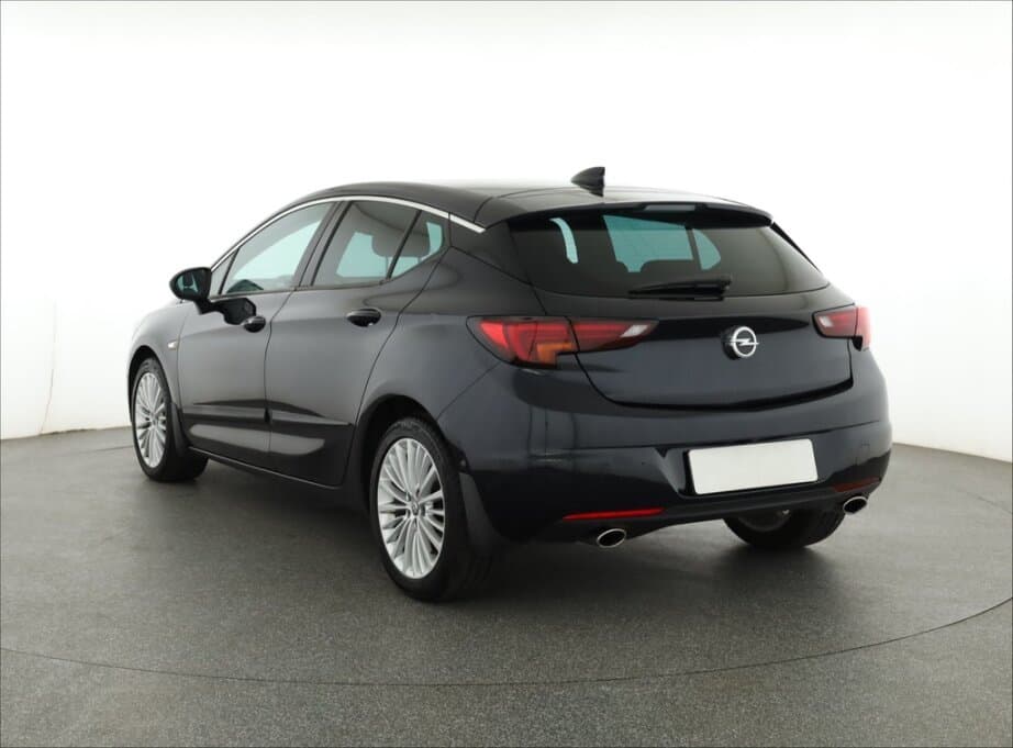 2018 Opel ASTRA - 5