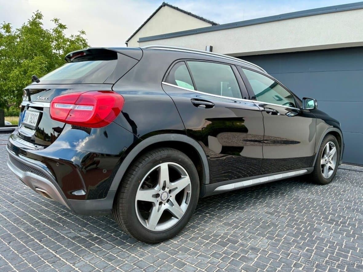 2017 Mercedes-Benz GLA - 8