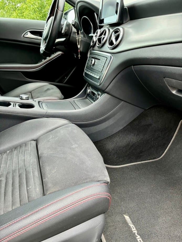 2017 Mercedes-Benz GLA - 14