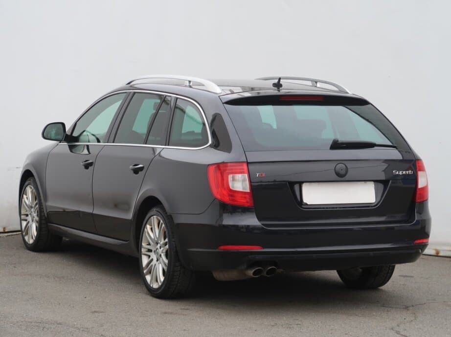 2010 Škoda SUPERB - 5