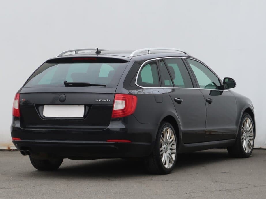2010 Škoda SUPERB - 7