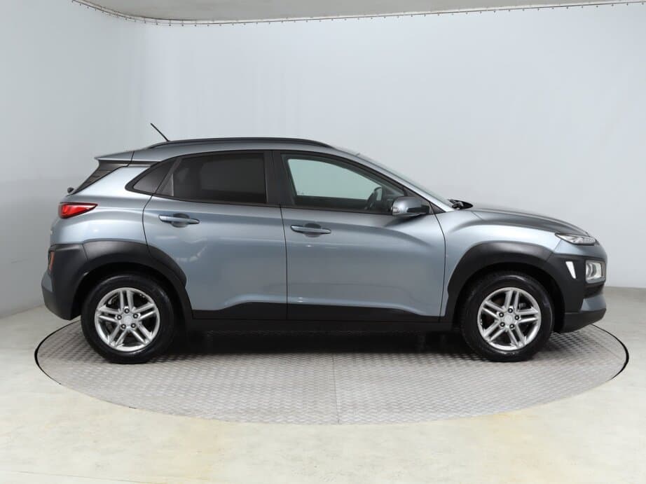 2020 Hyundai KONA - 8