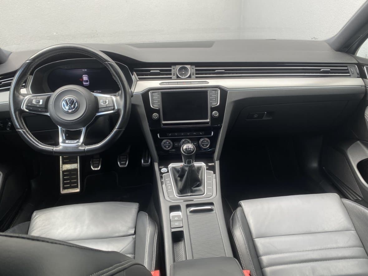 2016 Volkswagen PASSAT - 8