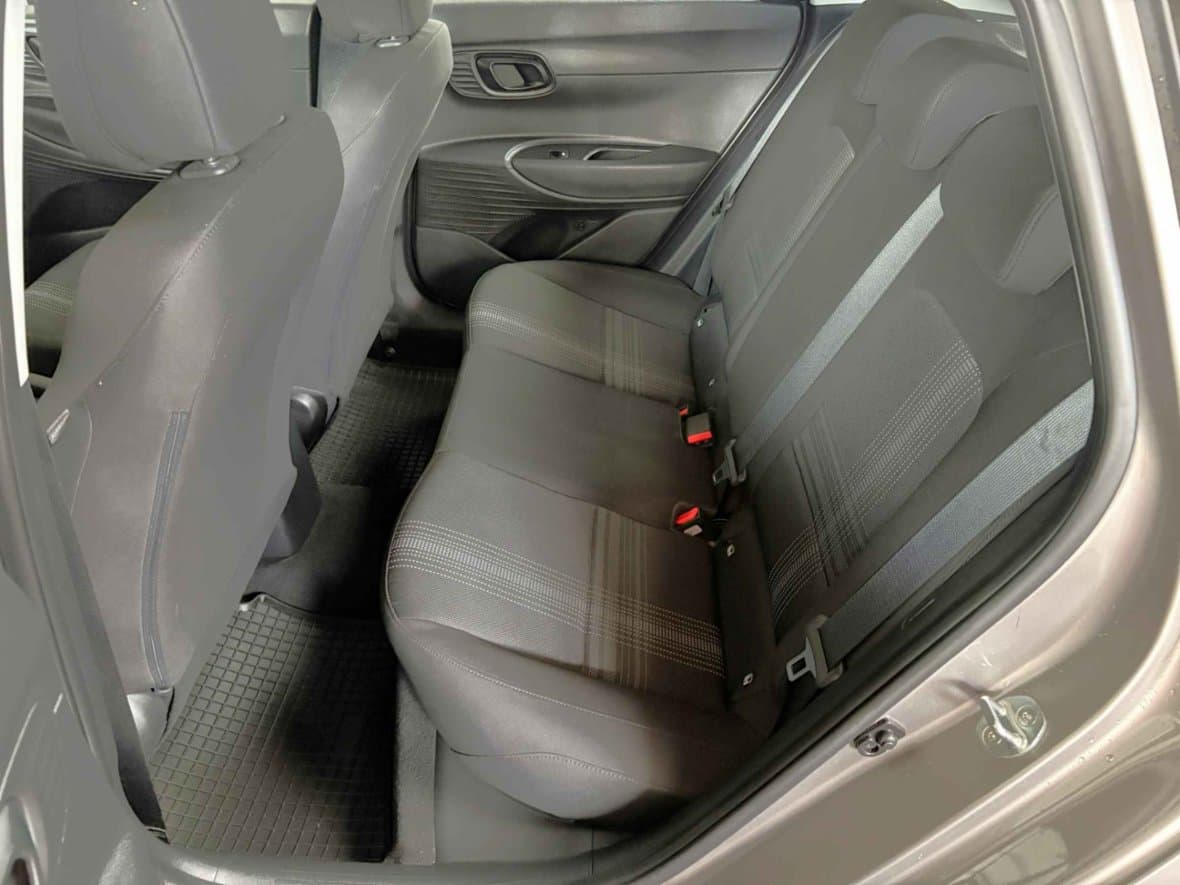 2020 Hyundai i20 - 10
