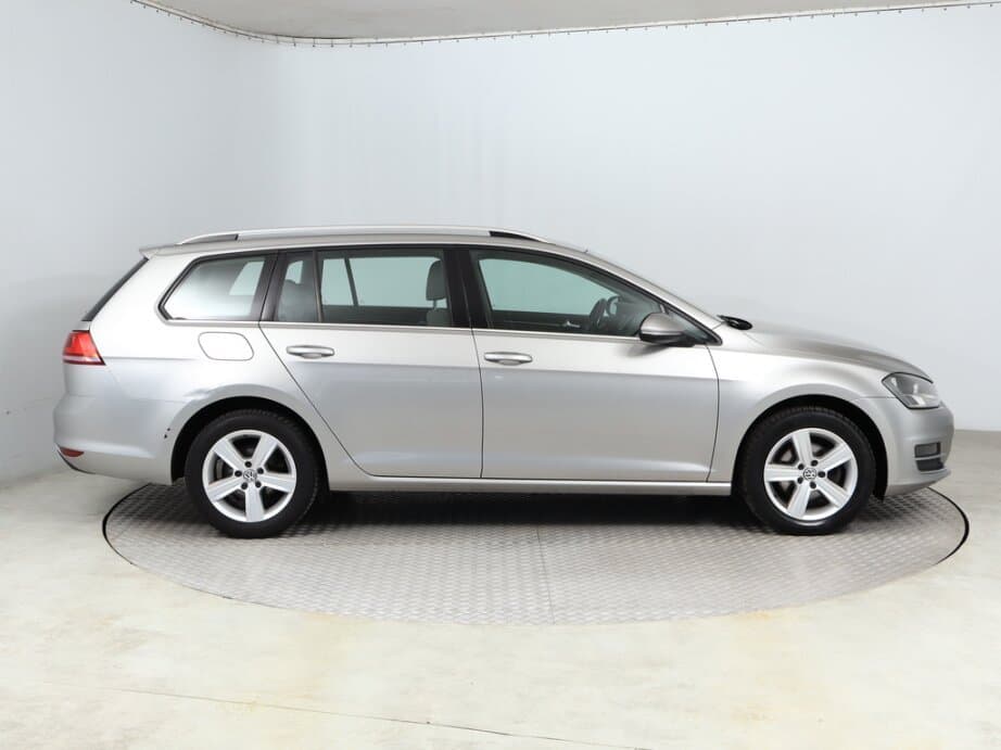 2017 Volkswagen GOLF - 8
