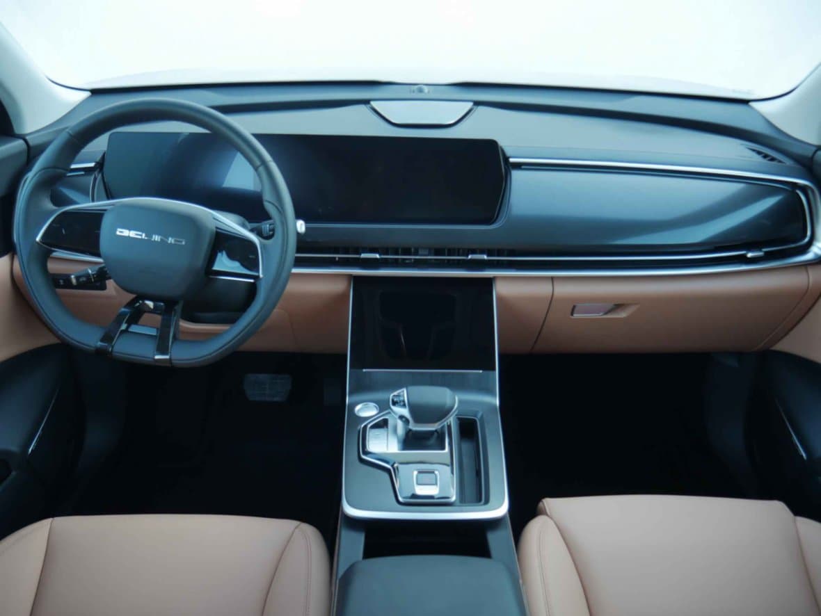 2025 BAIC X75 - 8