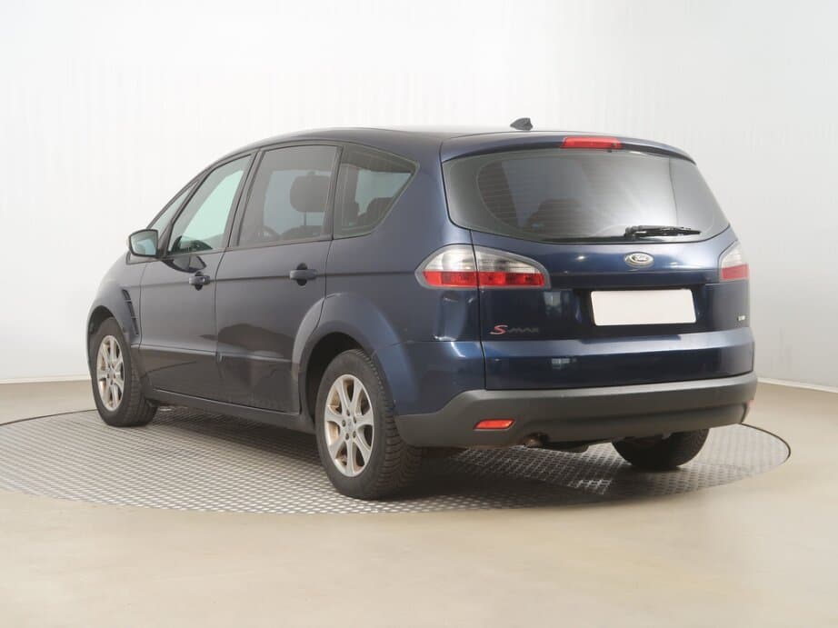 2008 Ford S-MAX - 5