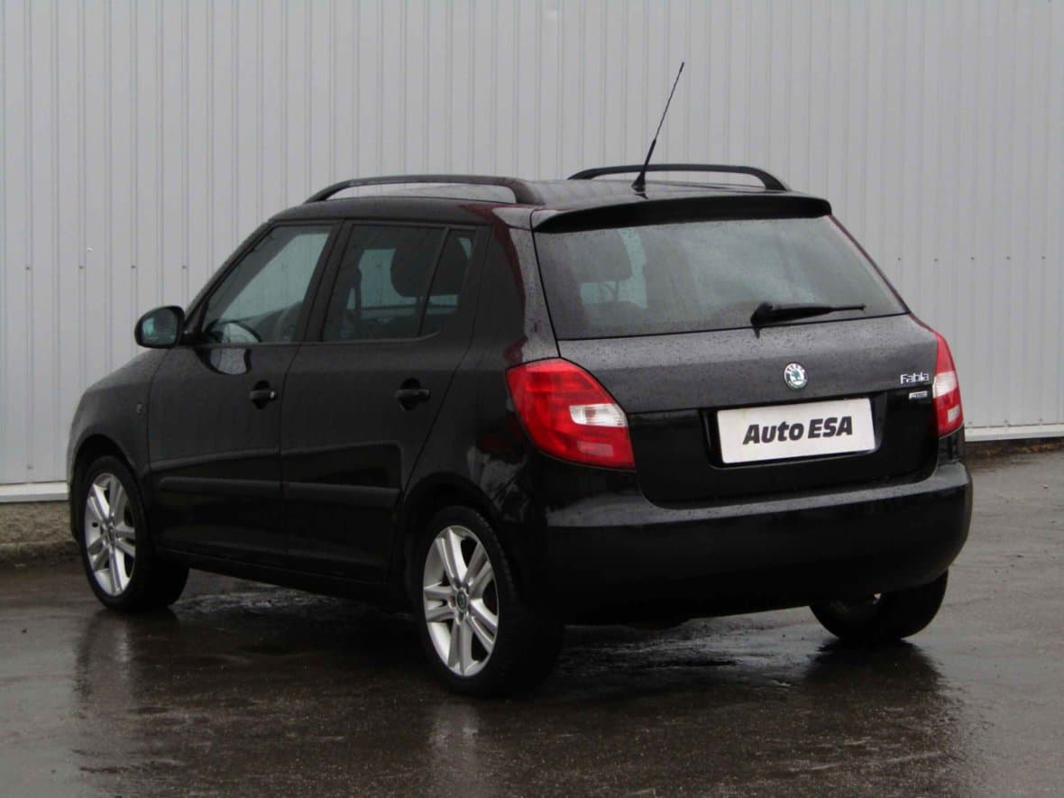 2011 Škoda FABIA - 11