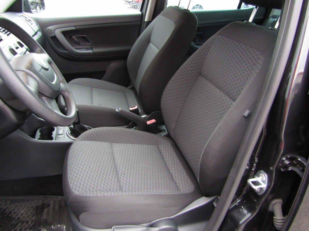 2011 Škoda FABIA - 17