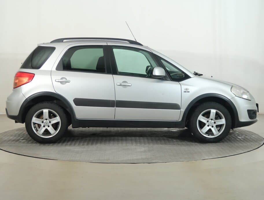 2009 Suzuki SX4 - 8