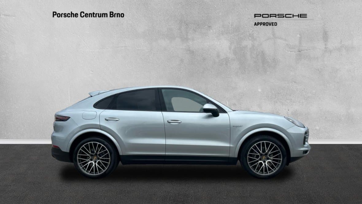 2022 Porsche CAYENNE - 5