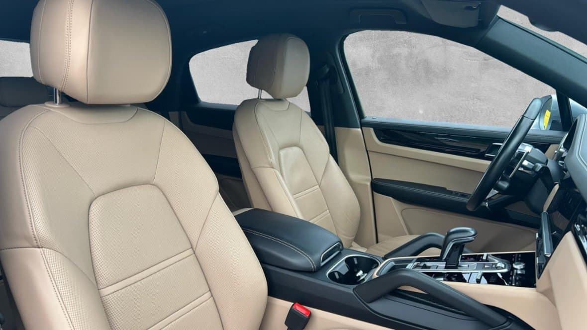 2022 Porsche CAYENNE - 17