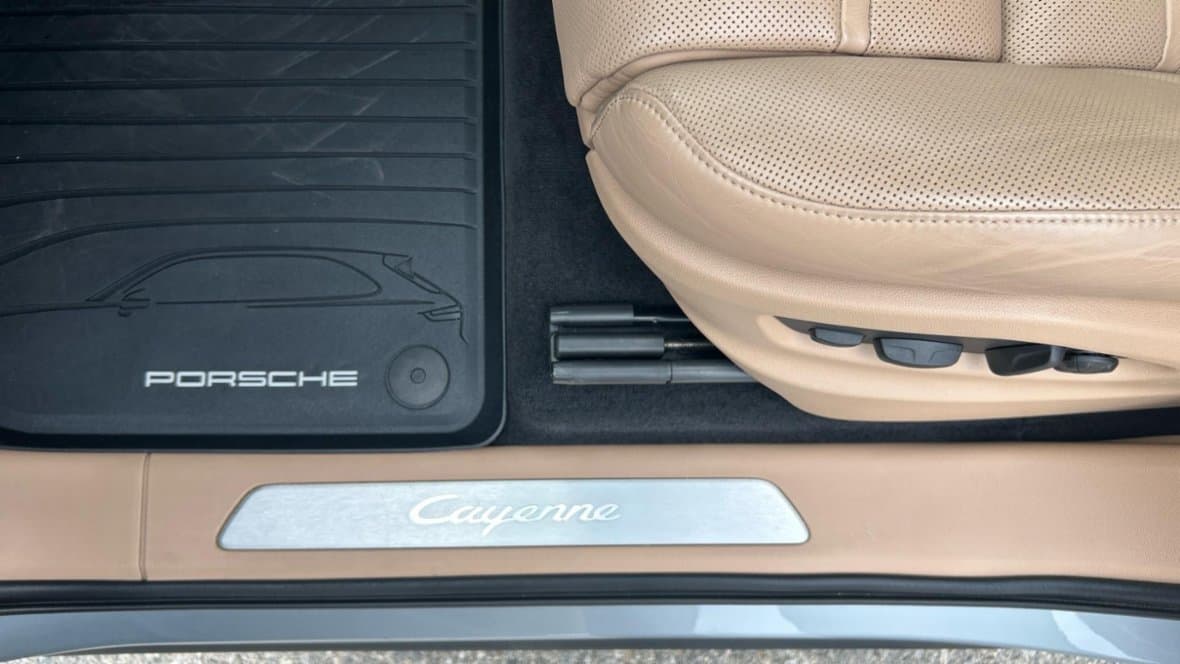2022 Porsche CAYENNE - 19
