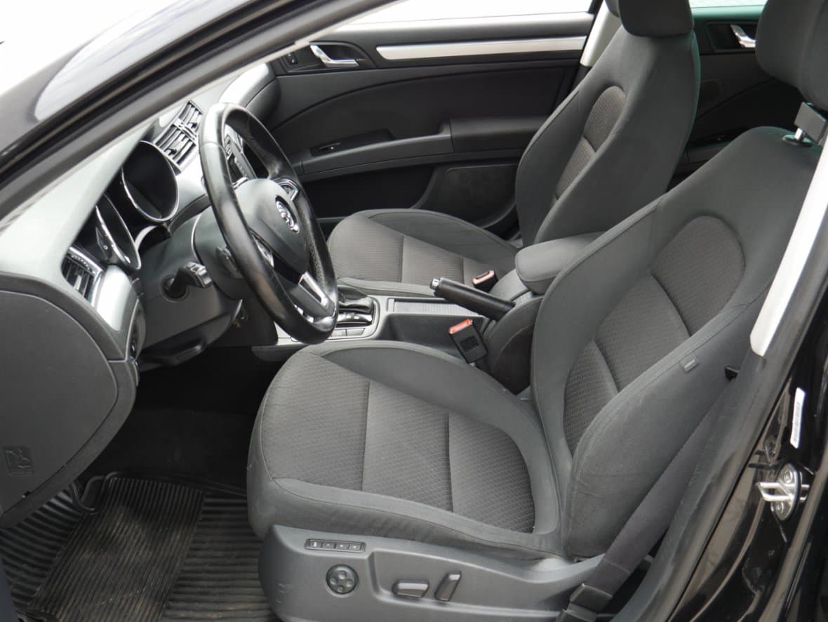 2015 Škoda SUPERB - 9