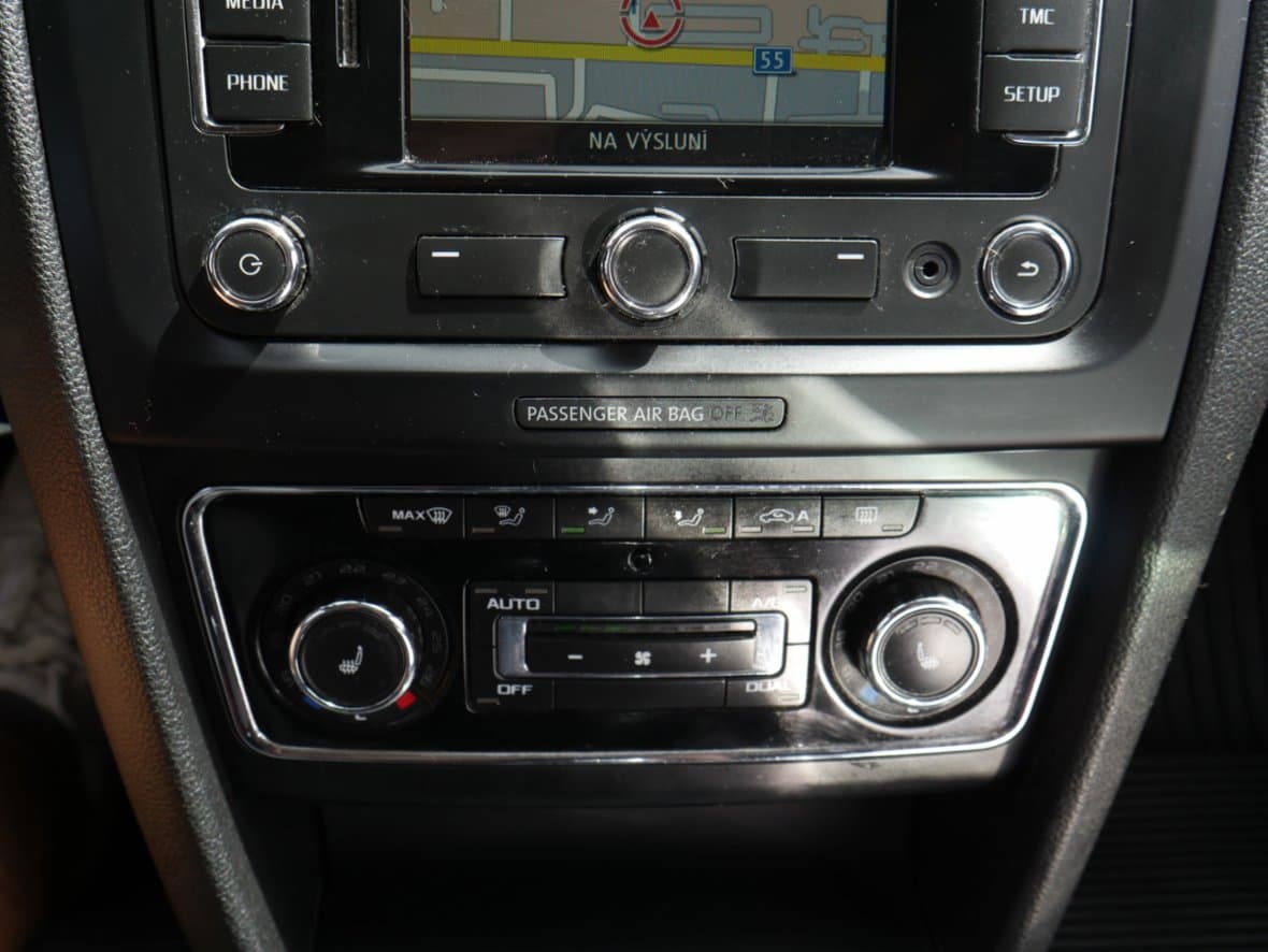 2015 Škoda SUPERB - 18