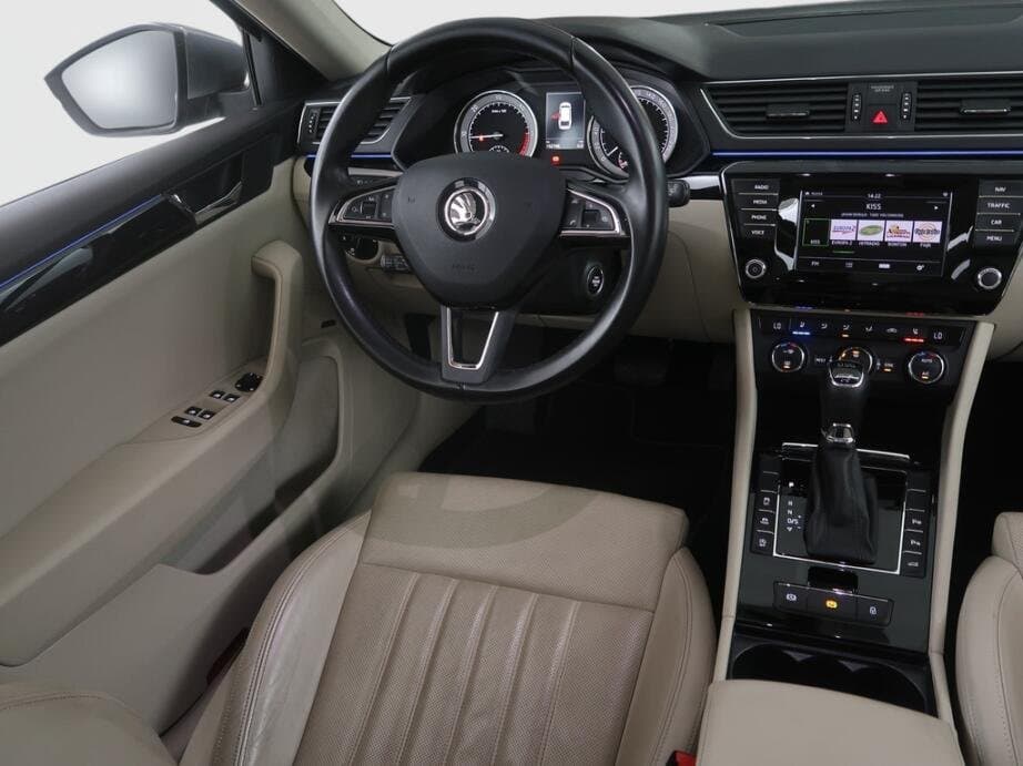 2016 Škoda SUPERB - 9