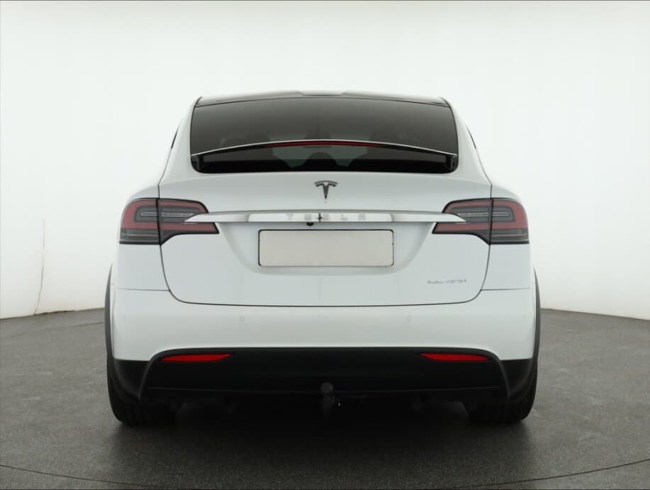 2020 Tesla MODEL X - 6