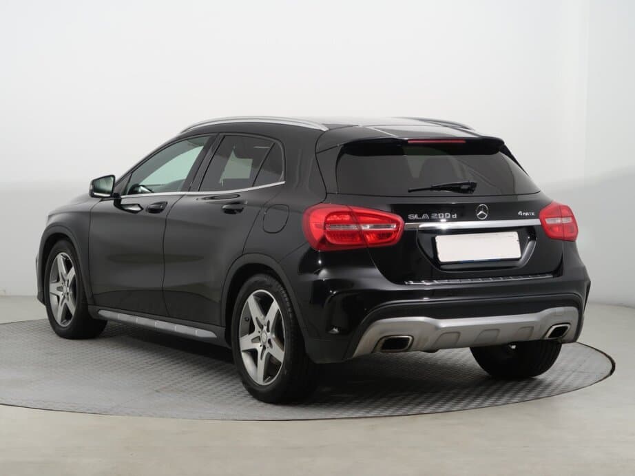 2017 Mercedes-Benz GLA - 13