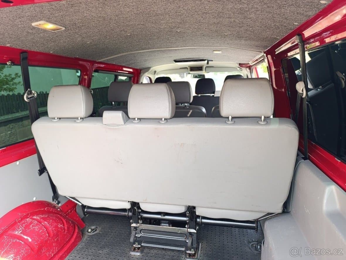 2010 Volkswagen TRANSPORTER - 12