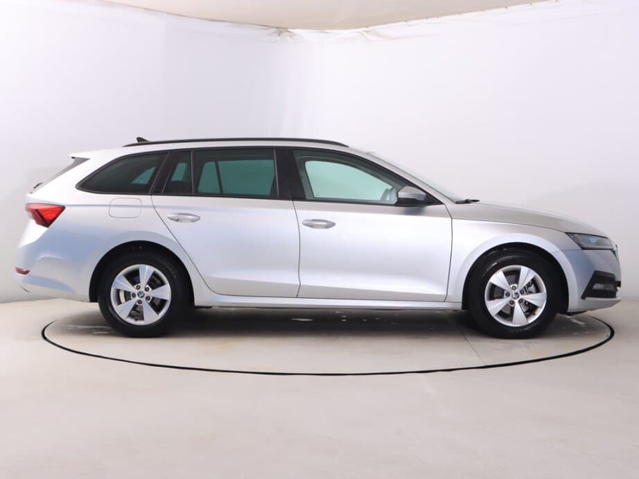 2022 Škoda OCTAVIA - 8