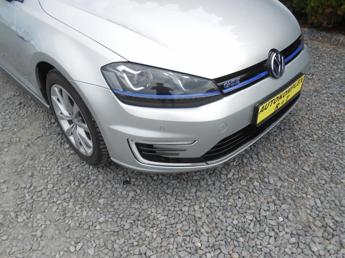 2016 Volkswagen GOLF - 11