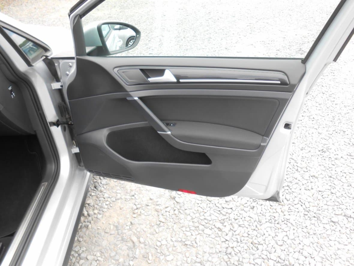 2016 Volkswagen GOLF - 16