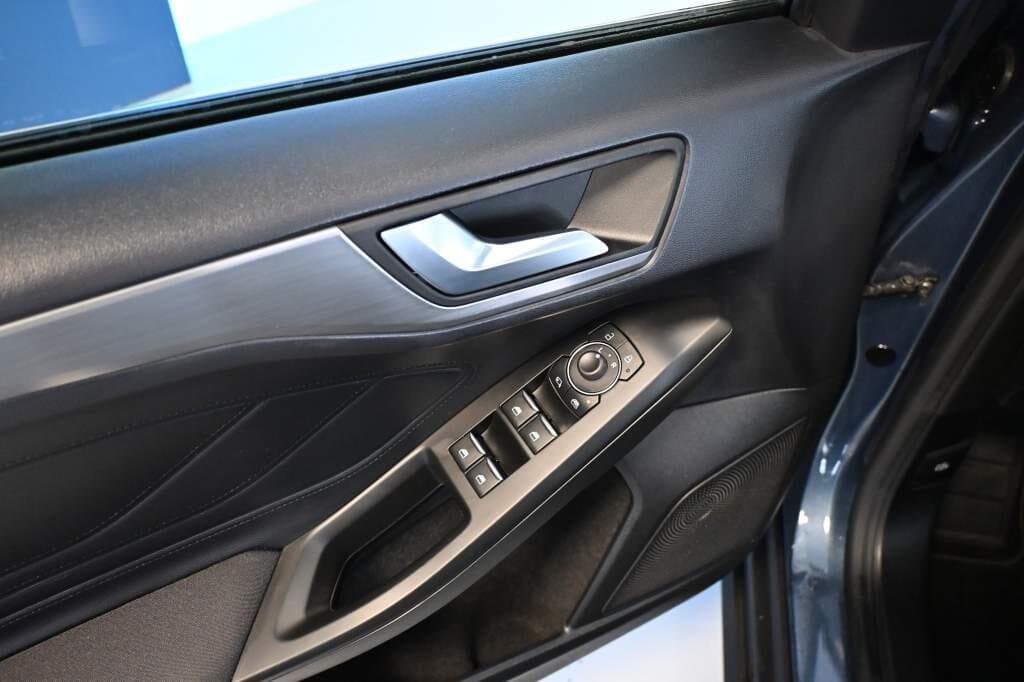 2022 Ford FOCUS - 16
