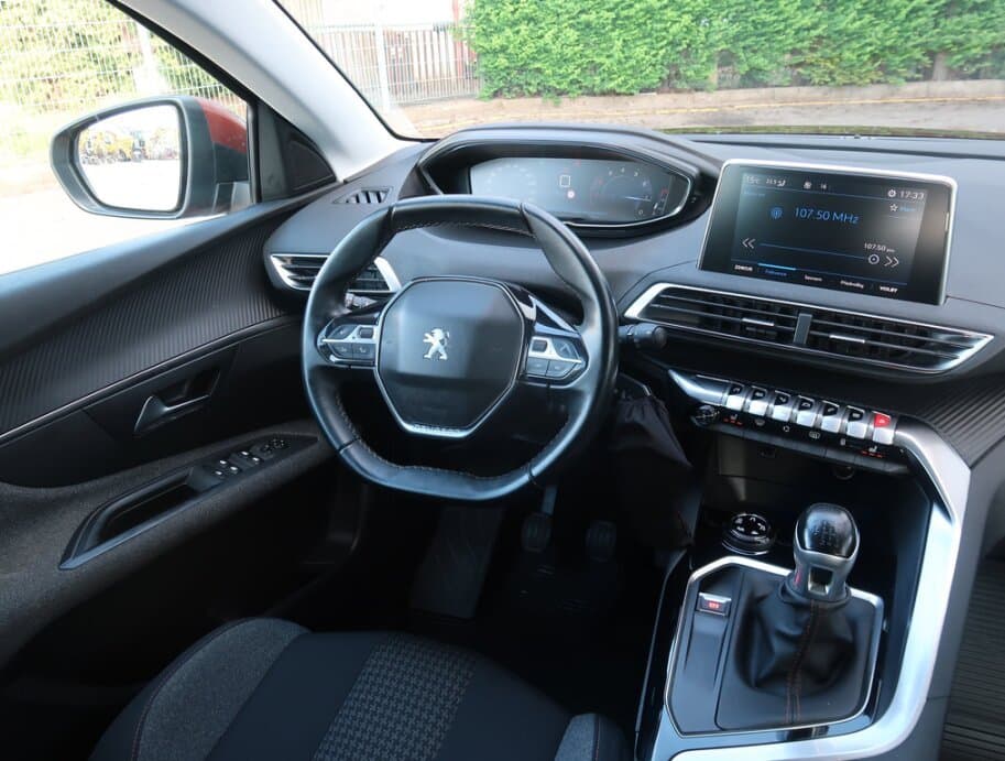 2019 Peugeot 3008 - 9