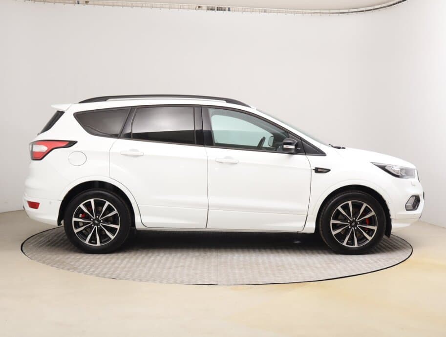2019 Ford KUGA - 8