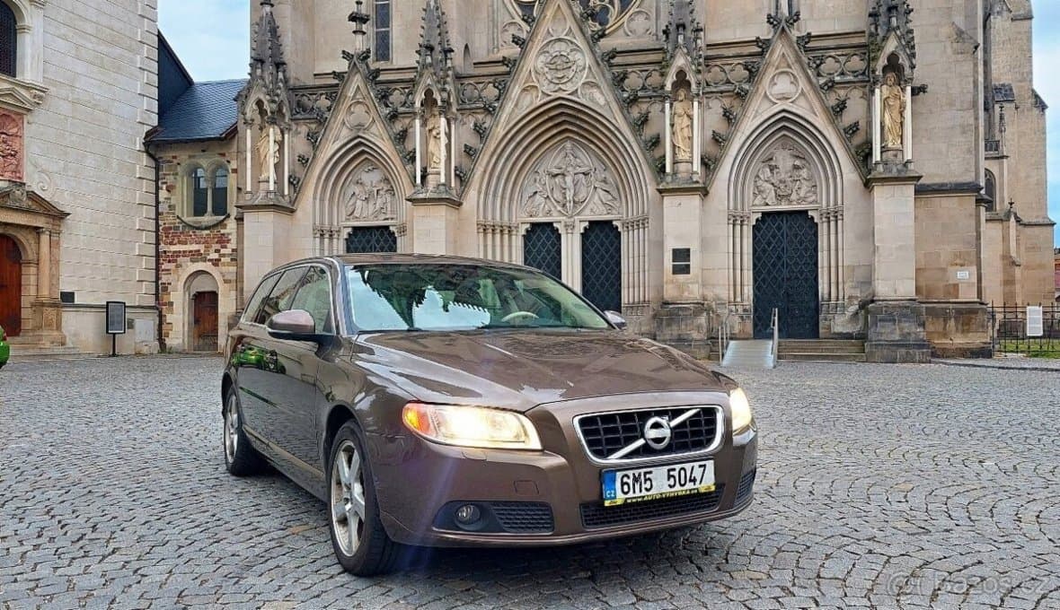 2013 Volvo V70 - 7