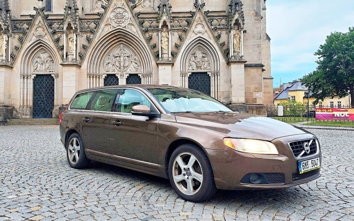2013 Volvo V70 - 14