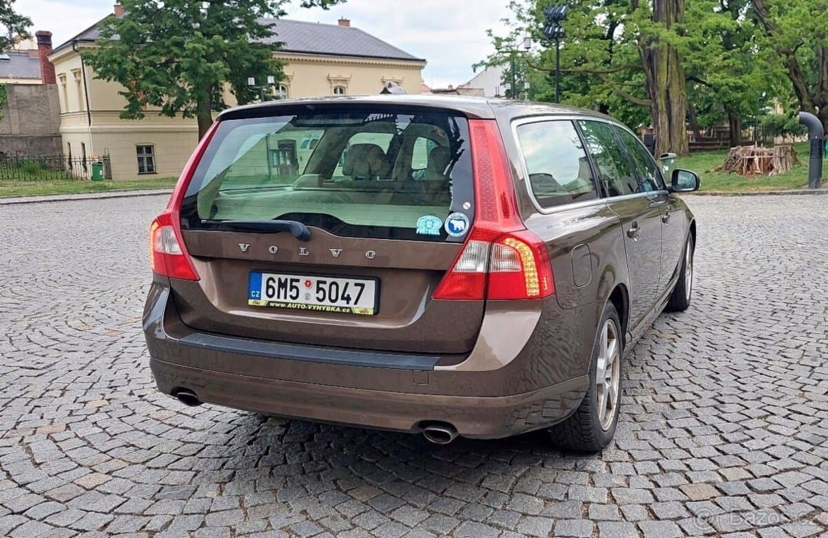2013 Volvo V70 - 17