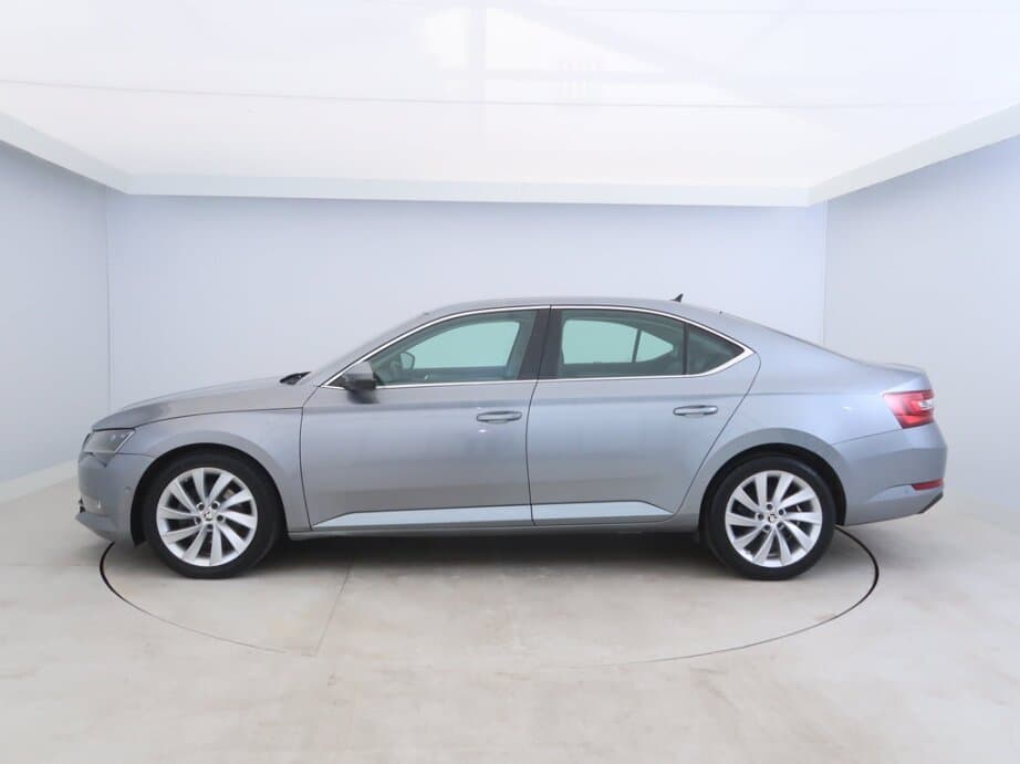 2015 Škoda SUPERB - 4