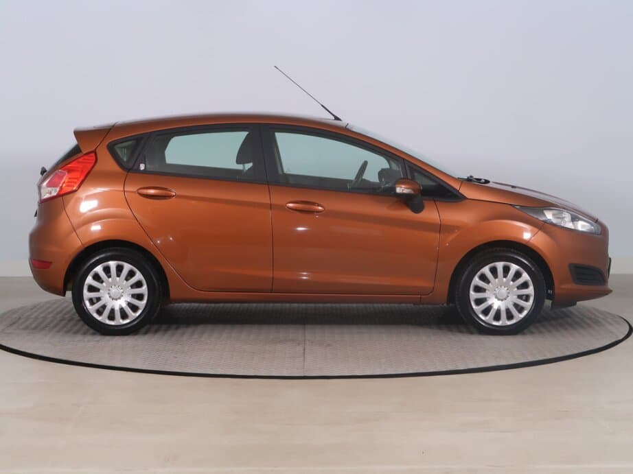 2016 Ford FIESTA - 8