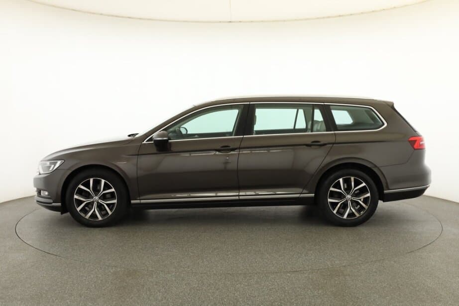 2015 Volkswagen PASSAT - 4