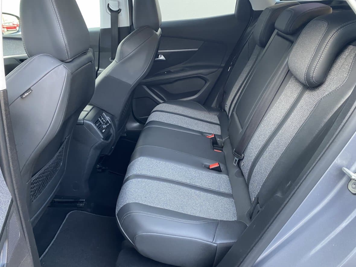 2019 Peugeot 3008 - 10