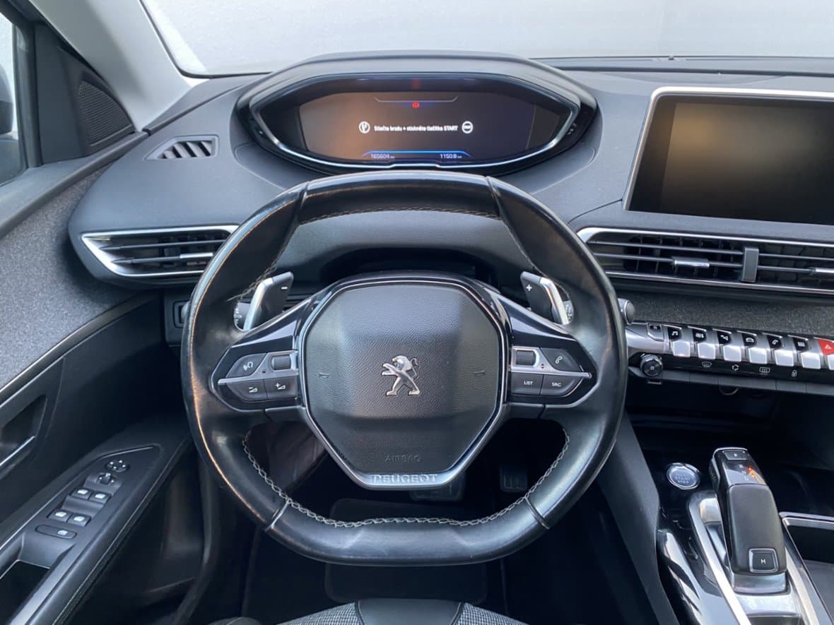 2019 Peugeot 3008 - 11