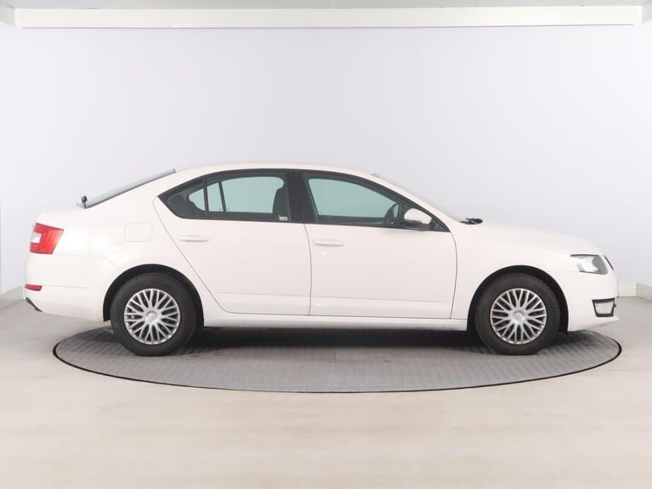 2017 Škoda OCTAVIA - 8