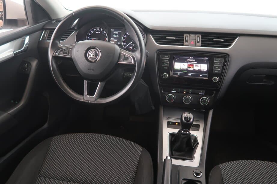 2017 Škoda OCTAVIA - 9