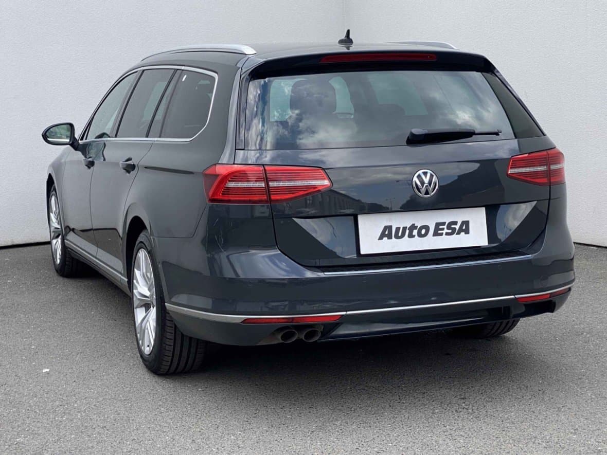 2016 Volkswagen PASSAT - 6