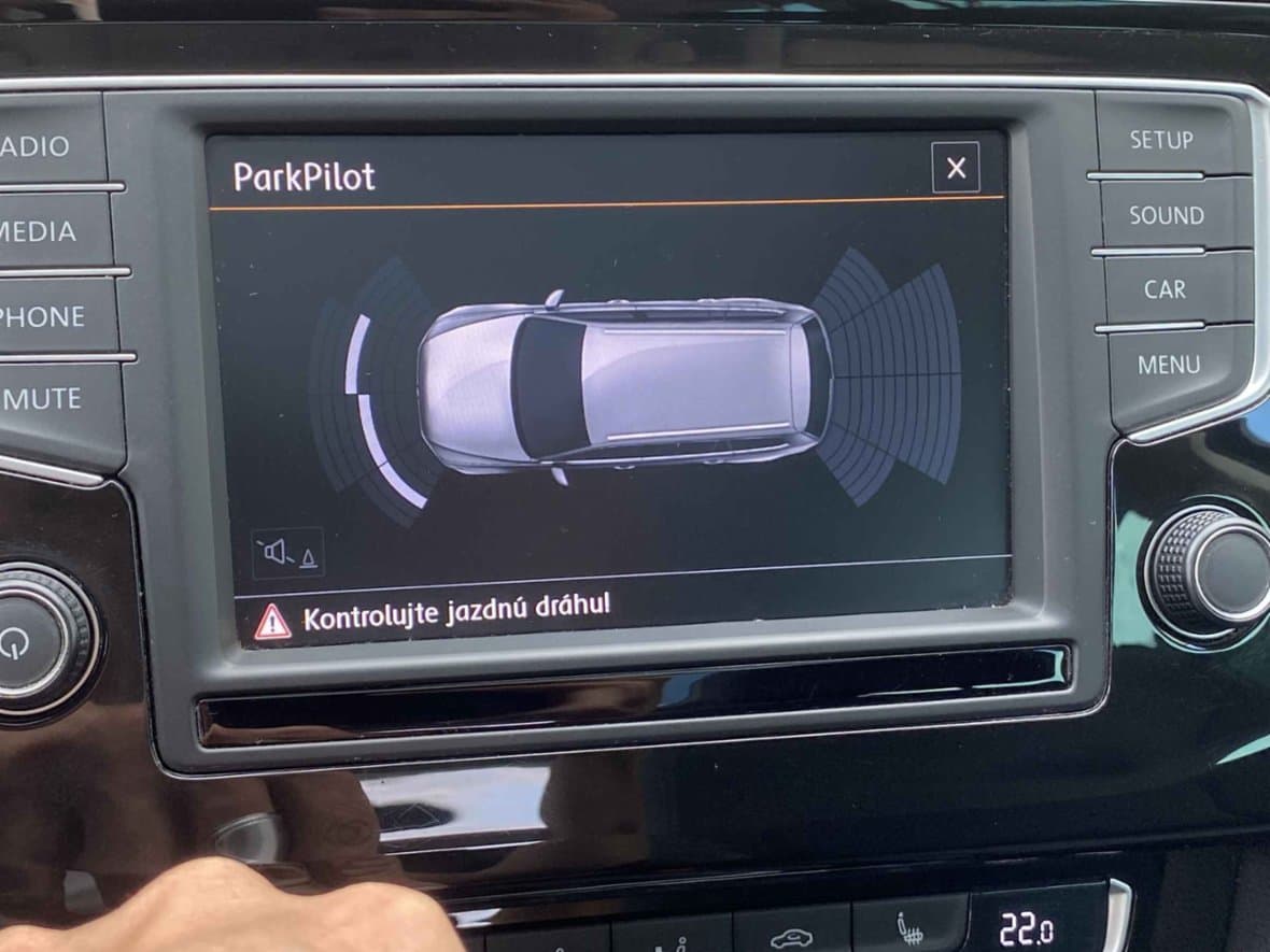 2016 Volkswagen PASSAT - 17
