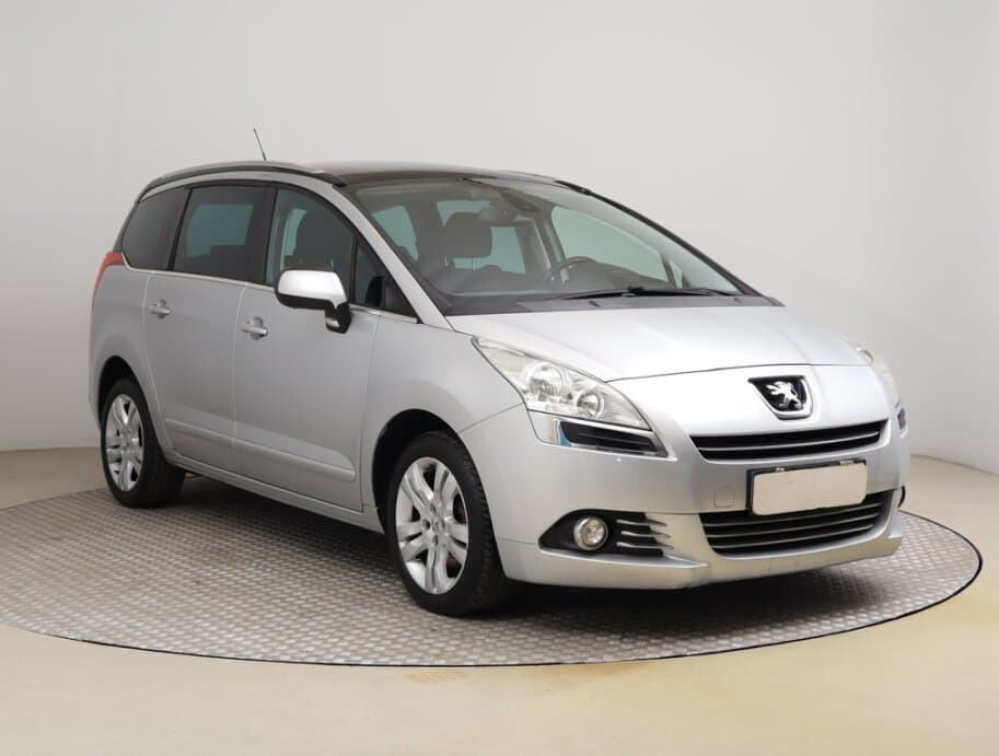 2011 Peugeot 5008
