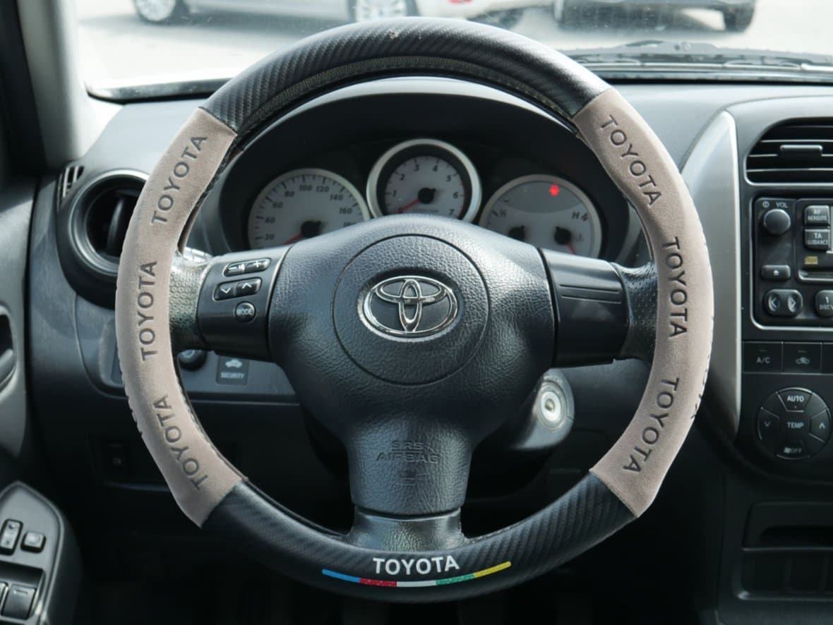 2005 Toyota RAV4 - 15