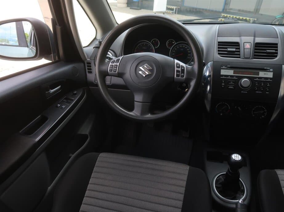 2012 Suzuki SX4 - 9