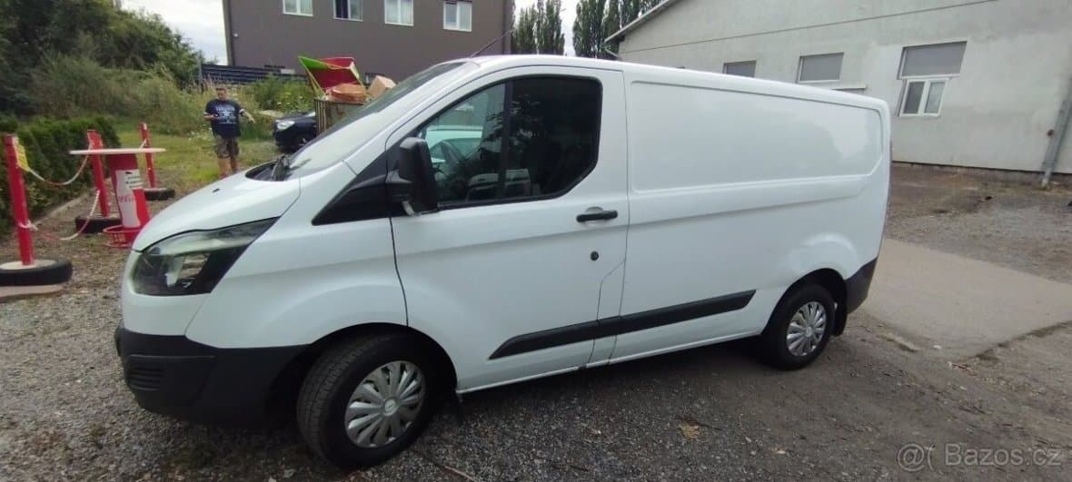 2015 Ford TOURNEO - 4