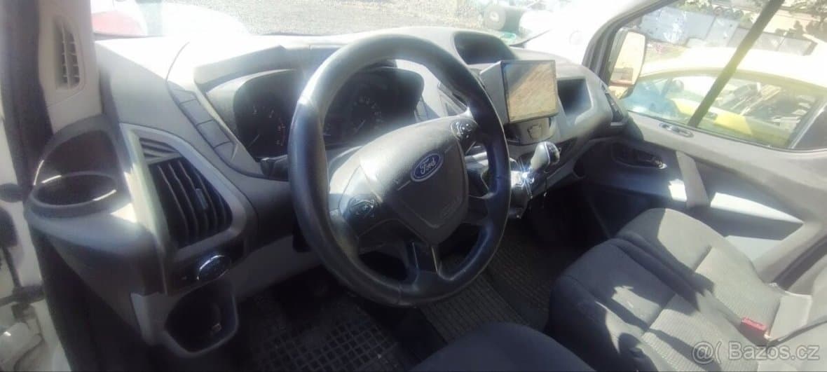 2015 Ford TOURNEO - 16