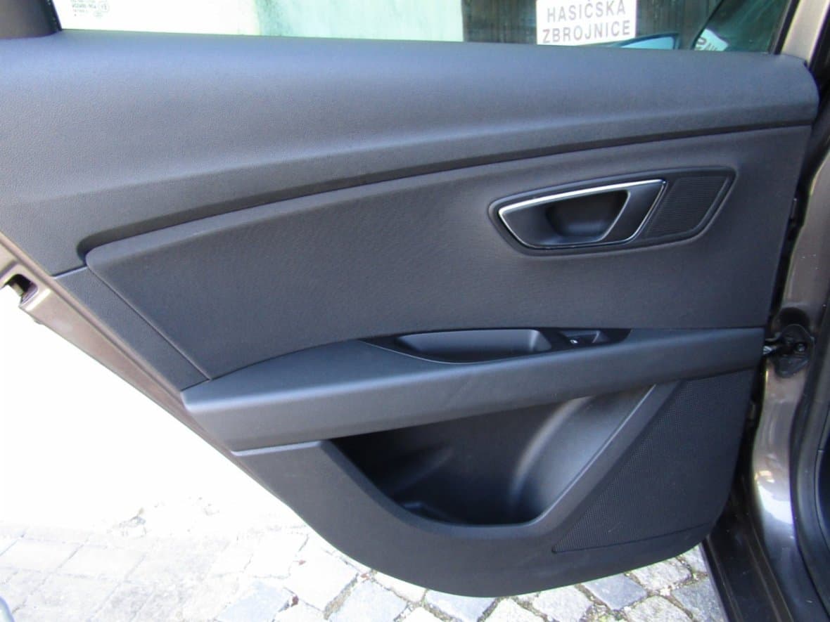 2005 Ford Focus - 20